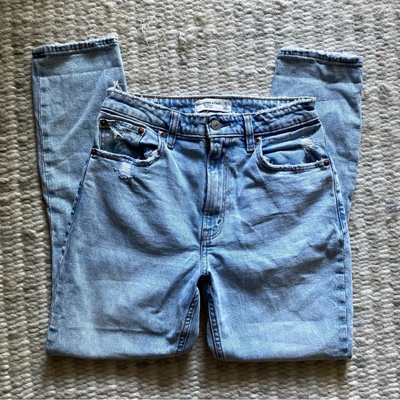 Abercrombie & Fitch Curve Love Skinny Jeans - Picture 2 of 5